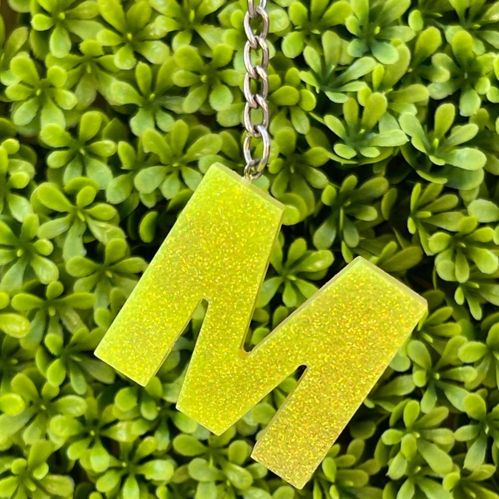 Monogrammed Resin Keychain - Picture 5 of 7